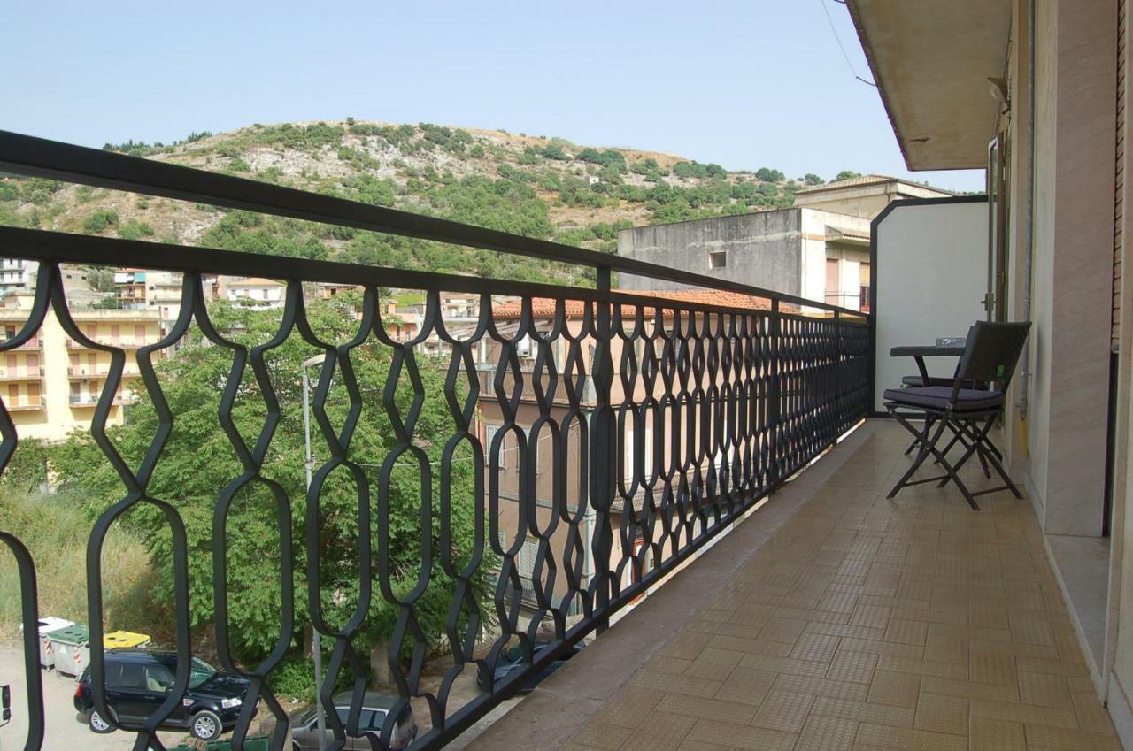 Casa Fontana Villa Modica Exterior foto
